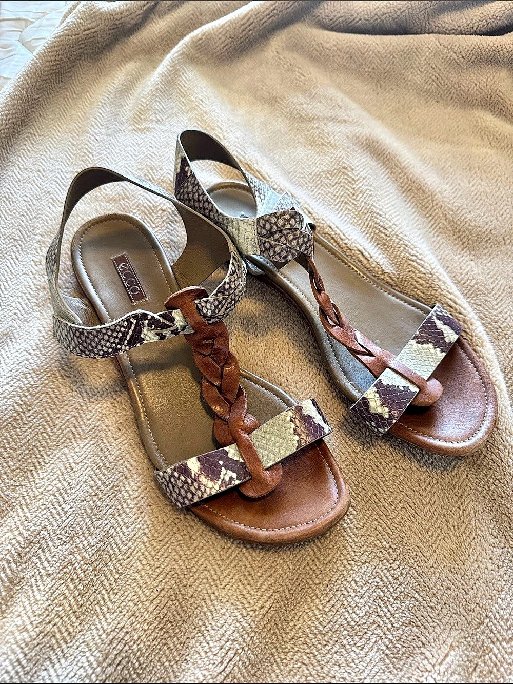 ECCO Bouillon II Braided T-Strap Sandals